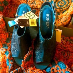 Roper Teal Leather Sandal & Teal and Sherbet Scarf